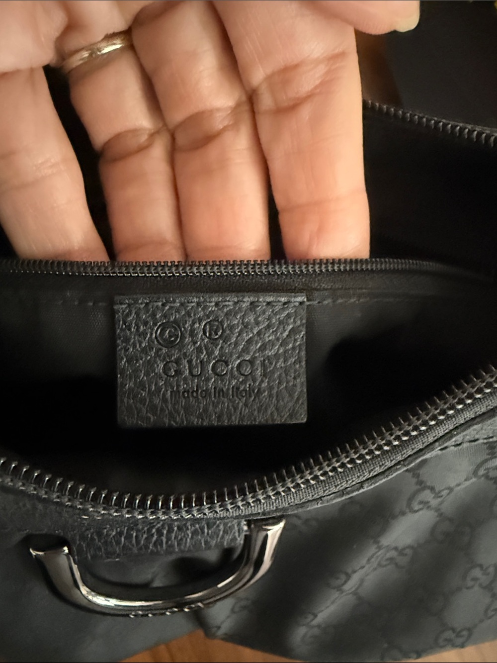 Gucci Black Canvas “Abbey”Monogram D-Ring Shoulder Bag (Medium) Vintage - Picture 4 of 8